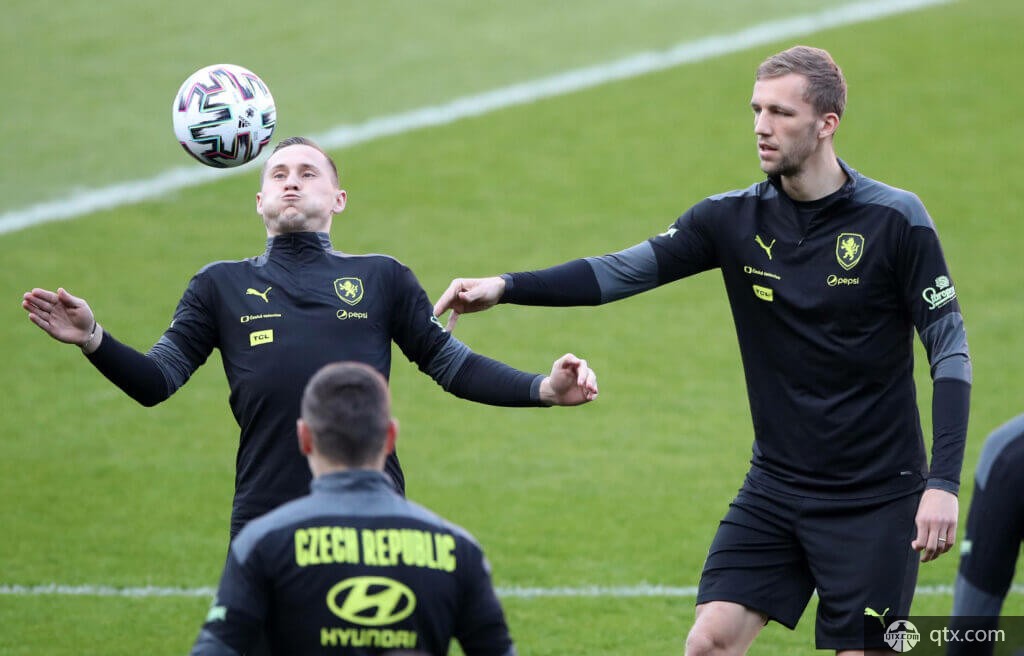 人们总是在 人们总是在